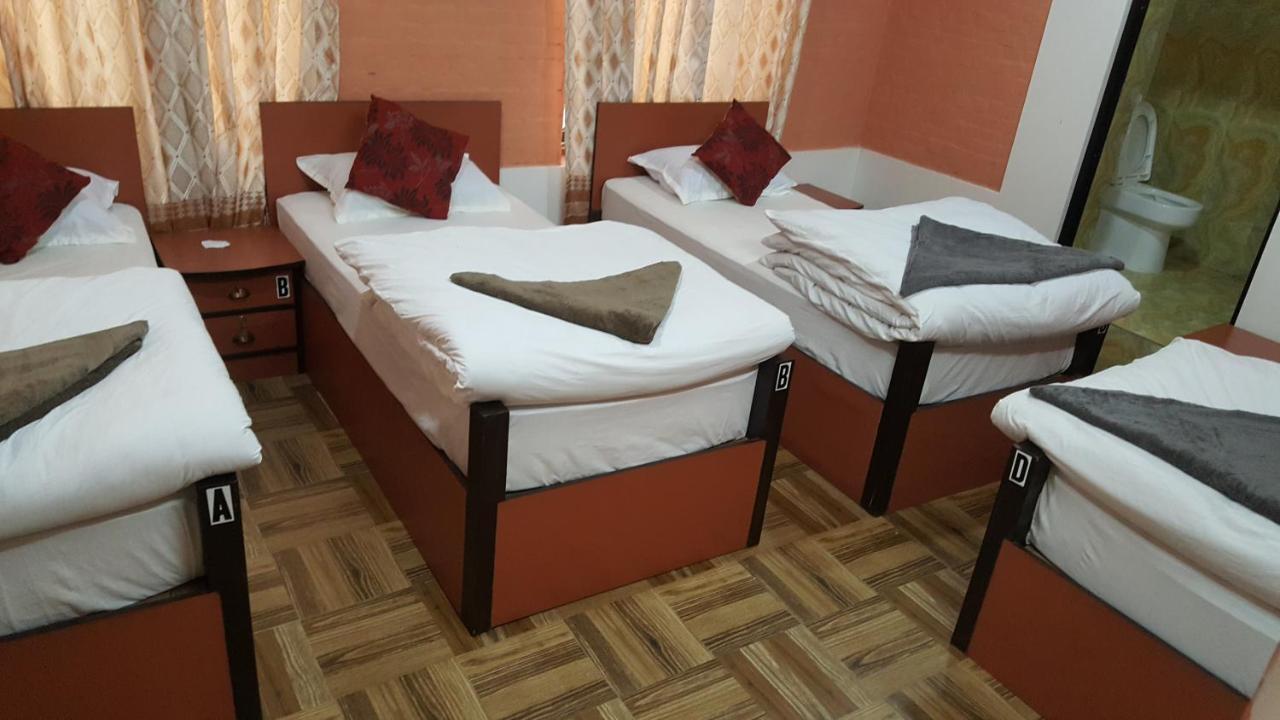 Bnb Royal Tourist House Katmandu Eksteriør billede