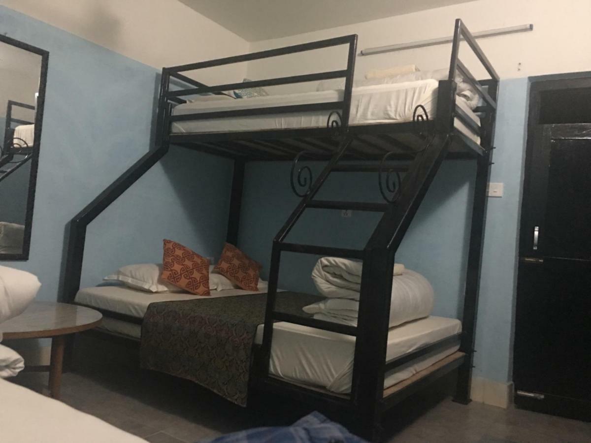 Bnb Royal Tourist House Katmandu Eksteriør billede